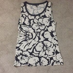 Sleeveless black and white Banana Republic blouse